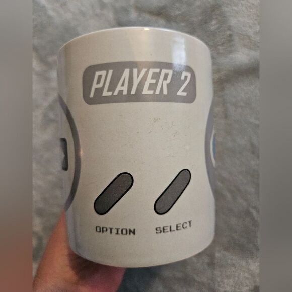 Player 2 Game Controller Coffee Mug by Think Geek No Chips/Cracks - Picture 2 of 5